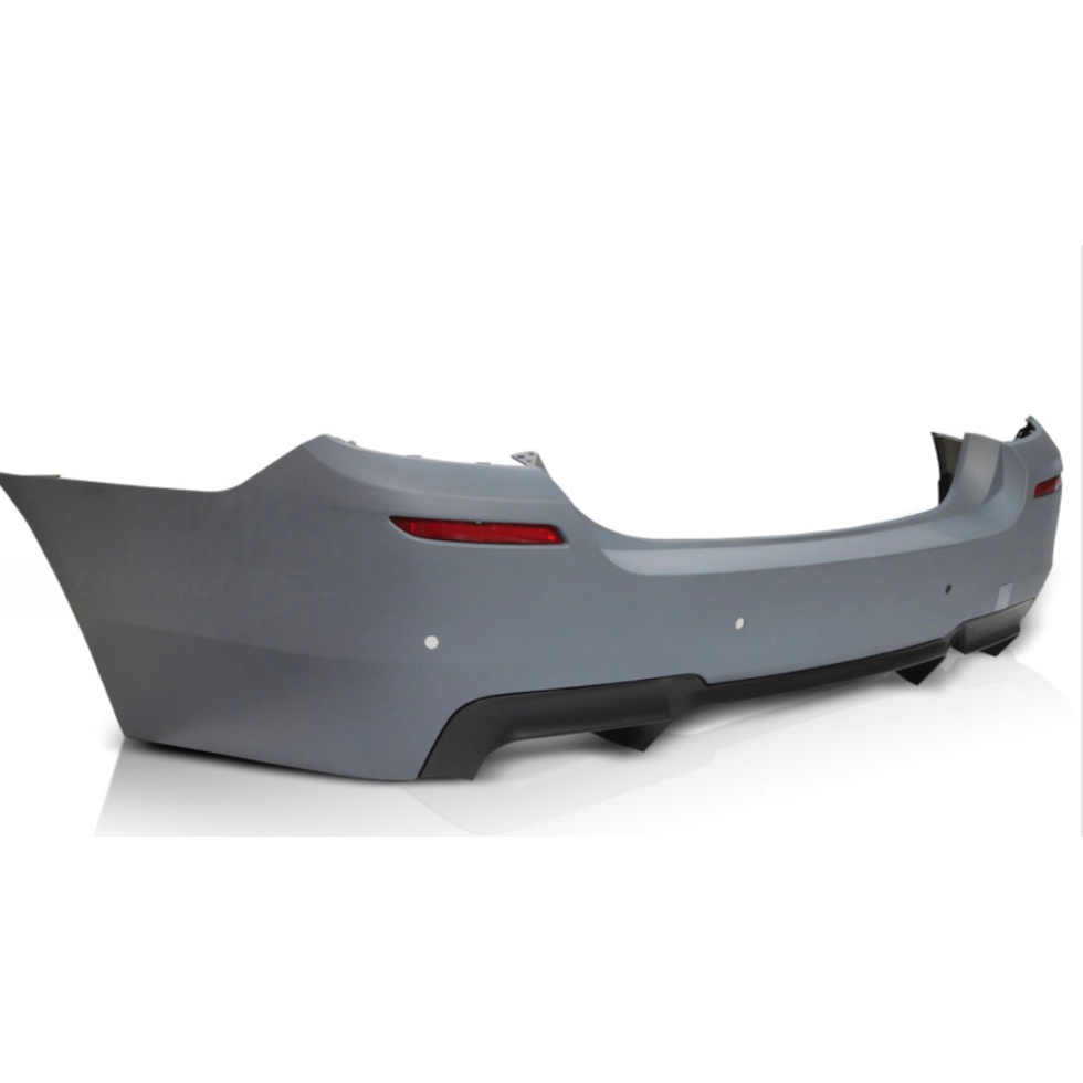 G30 PARACHOQUE TRASERO LOOK M5