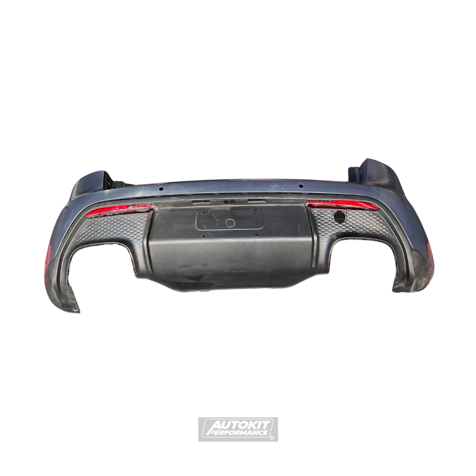 PARACHOQUE TRASERO PORSHE MACAN INCLUYE DIFUSOR +2013